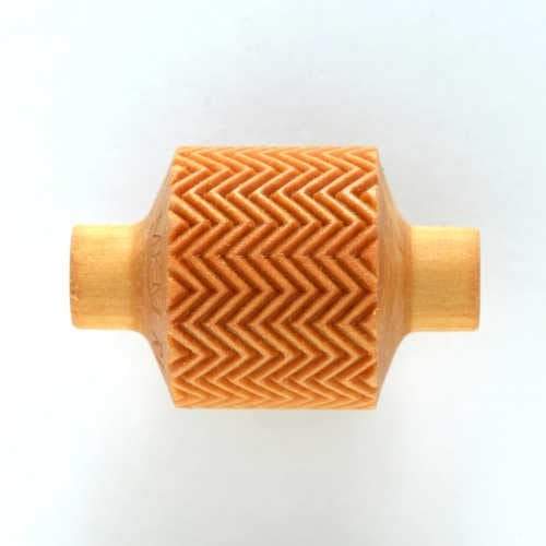 MKM RM-016 Medium Handle Roller – Small Zigzag