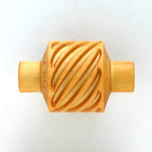 MKM RM-040 Medium Handle Roller – Big Rope Narrow Strands