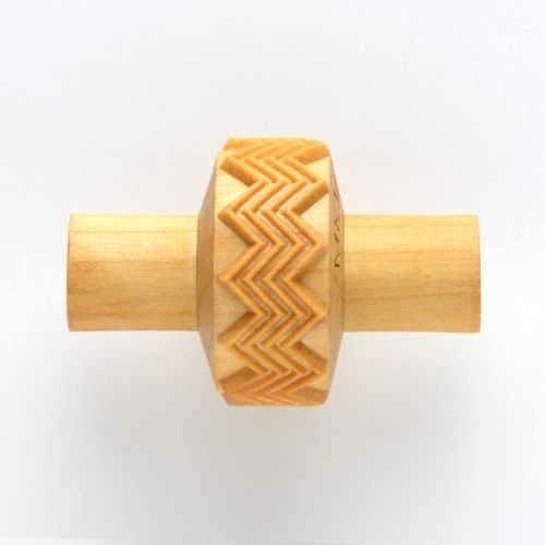 MKM RS-004 Small Handle Roller – 4 Zigzag