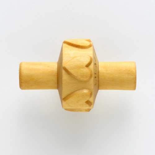 MKM RS-012 Small Handle Roller – Hearts