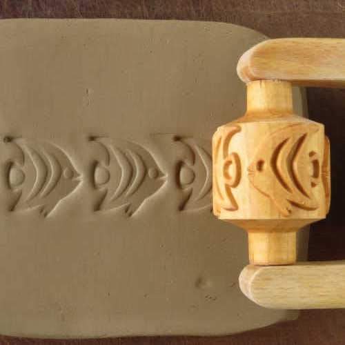 MKM RM-006 Medium Handle Roller – Fish