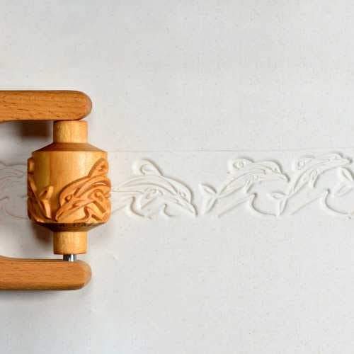 MKM RM-029 Medium Handle Roller – Cavorting Dolphins