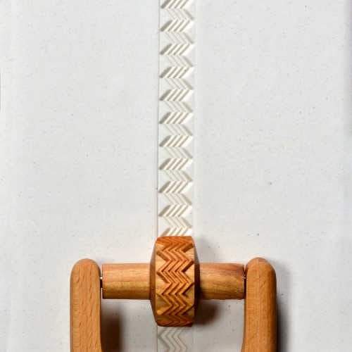 MKM RS-004 Small Handle Roller – 4 Zigzag