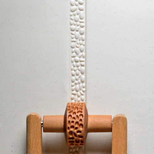 MKM RS-033 Small Handle Roller – Cobbles