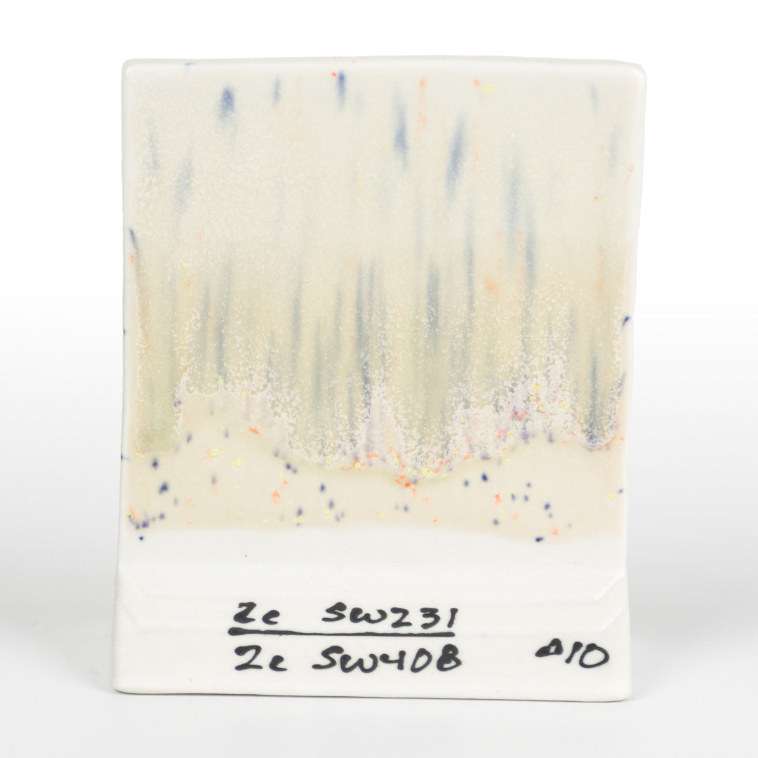 Mayco - Cone 5/6 - SW231 Lilac Speck